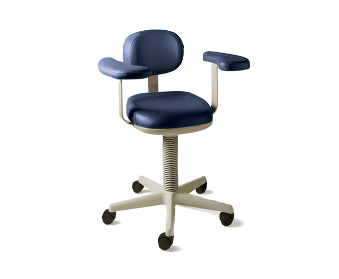 Does this include the stool?